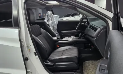 Honda HR-V 2017, 96450 км, за 9188.27 USD - фото 26