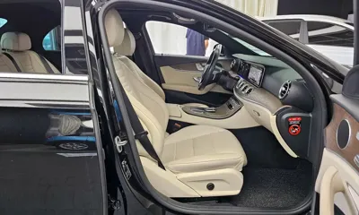 Mercedes-Benz E-Class 2022, 49785 км, за 24767.59 USD - фото 11