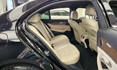 Mercedes-Benz E-Class 2022, 49785 км, за 24767.59 USD - фото 12