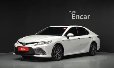 Toyota Camry · 2024 год