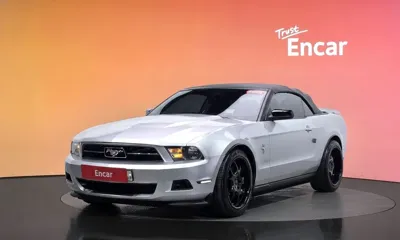 Ford Mustang · 2011 год