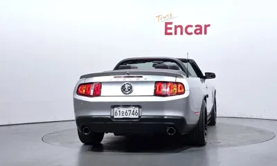 Ford Mustang 2011, 118000 км, за 9518.18 USD