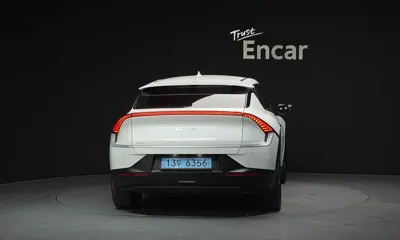Kia EV6 2022, 73463 км, за 17719.88 USD