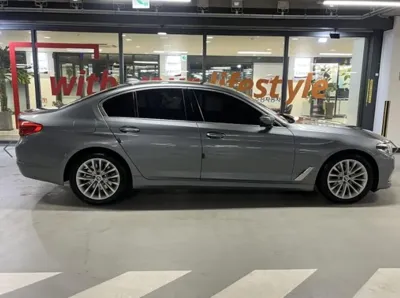 BMW 5-Series 2018, 154301 км, за 12703.59 USD