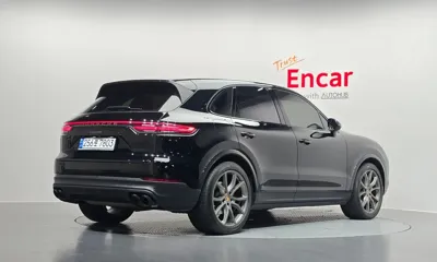 Porsche Cayenne 2022, 49106 км, за 61901.01 USD