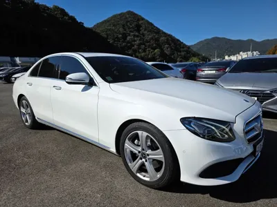 Mercedes-Benz E-Class 2018, 128821 км, за 12414.6 USD