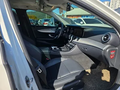 Mercedes-Benz E-Class 2018, 128821 км, за 12414.6 USD - фото 10