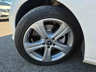 Mercedes-Benz E-Class 2018, 128821 км, за 12414.6 USD - фото 20
