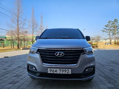 Hyundai Starex 2021, 41500 км, за 8782.21 USD