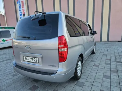 Hyundai Starex 2021, 41500 км, за 8782.21 USD