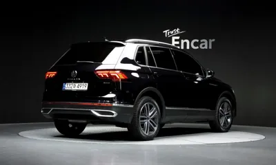 Volkswagen Tiguan 2023, 52534 км, за 40046.87 USD