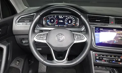 Volkswagen Tiguan 2023, 52534 км, за 40046.87 USD - фото 13