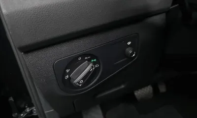 Volkswagen Tiguan 2023, 52534 км, за 40046.87 USD - фото 27