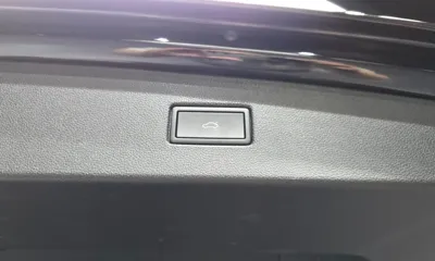 Volkswagen Tiguan 2023, 52534 км, за 40046.87 USD - фото 31