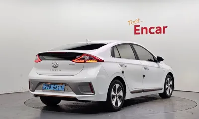 Hyundai Ioniq 2018, 156846 км, за 6446.57 USD