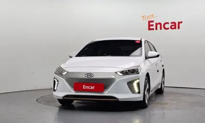 Hyundai Ioniq 2018, 156846 км, за 6446.57 USD