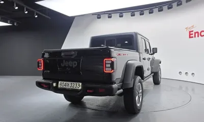 Jeep Gladiator 2022, 55286 км, за 26422.2 USD