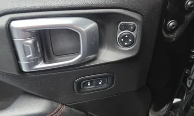 Jeep Gladiator 2022, 55286 км, за 26422.2 USD - фото 17