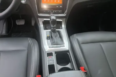 Roewe RX5 2019, 59200 км, за 7602 USD - фото 17