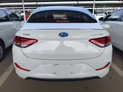 Hyundai Elantra 2017, 83900 км, за 3354.7 USD - фото 6