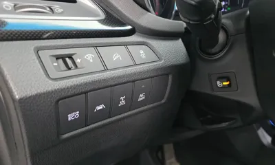 Hyundai Maxcruz 2014, 114989 км, за 7811.47 USD - фото 30