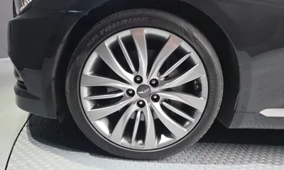 Hyundai Genesis 2015, 103656 км, за 7100.98 USD
