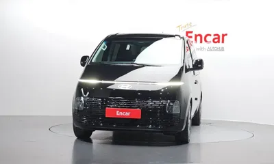 Hyundai Staria 2025, 36476 км, за 20130.3 USD