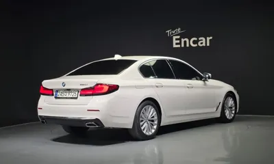 BMW 5-Series 2021, 58126 км, за 22004.72 USD