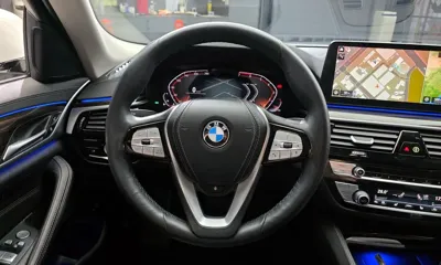 BMW 5-Series 2021, 58126 км, за 22004.72 USD - фото 13