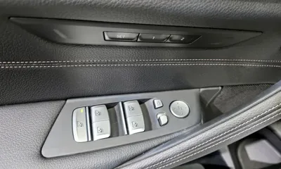 BMW 5-Series 2021, 58126 км, за 22004.72 USD - фото 14