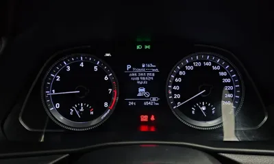 Hyundai Sonata 2020, 65421 км, за 11009.78 USD - фото 8