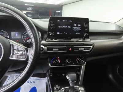 Kia Seltos 2020, 45505 км, за 10737.77 USD - фото 10