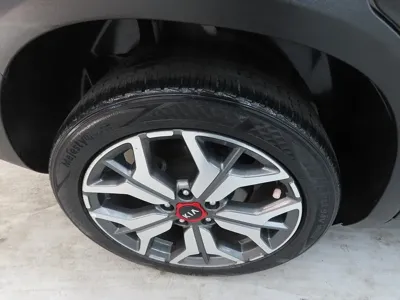 Kia Seltos 2020, 45505 км, за 10737.77 USD - фото 20