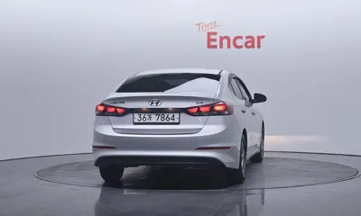 Hyundai Avante 2016, 109262 км, за 5288.21 USD