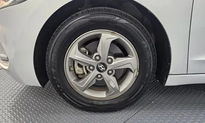 Hyundai Avante 2016, 109262 км, за 5288.21 USD