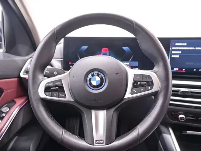 BMW i3 2023, 50100 км, за 19743.9 USD - фото 17