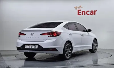 Hyundai Avante 2019, 75842 км, за 6541.13 USD