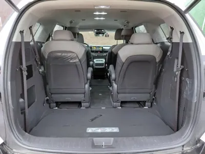 Kia Canival 2025, 7789 км, за 21331.01 USD