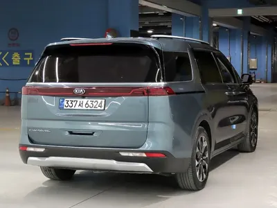 Kia Canival 2021, 99874 км, за 18211.91 USD