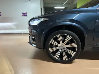 Volvo XC90 2023, 38500 км, за 42943.42 USD