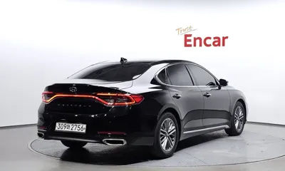 Hyundai Grandeur 2019, 68526 км, за 10662.24 USD