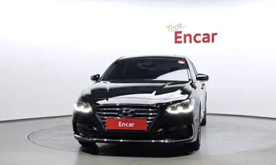 Hyundai Grandeur 2019, 68526 км, за 10662.24 USD