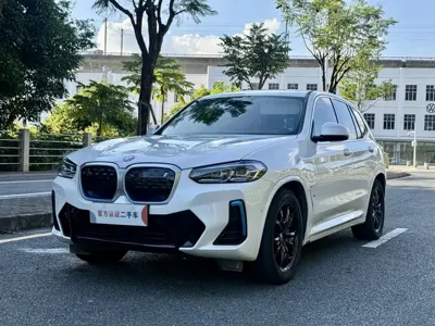 BMW iX3 · 2021 год