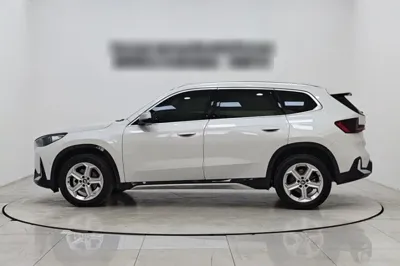 BMW X1 2024, 9000 км, за 29155 USD