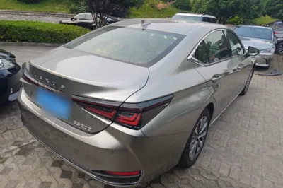 Lexus ES 2025, 3500 км, за 34409 USD - фото 6