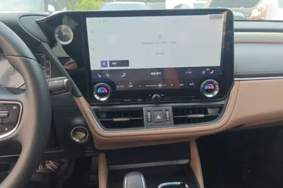 Lexus ES 2025, 3500 км, за 34409 USD - фото 16