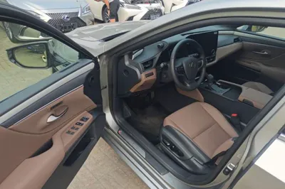 Lexus ES 2025, 3500 км, за 34409 USD - фото 19