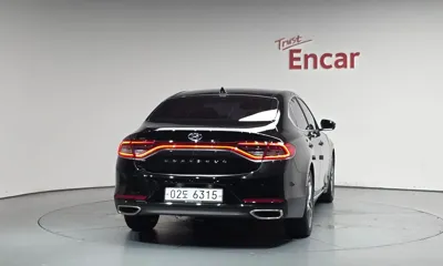 Hyundai Grandeur 2017, 82407 км, за 9100.97 USD
