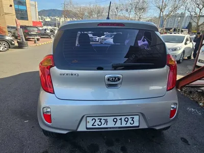 Kia Morning 2012, 68185 км, за 2494.42 USD