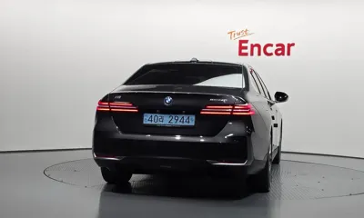 BMW i5 2024, 35595 км, за 39283.41 USD